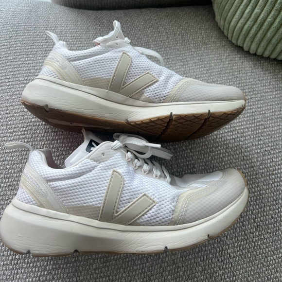 women’s vejas - Picture 3 of 11